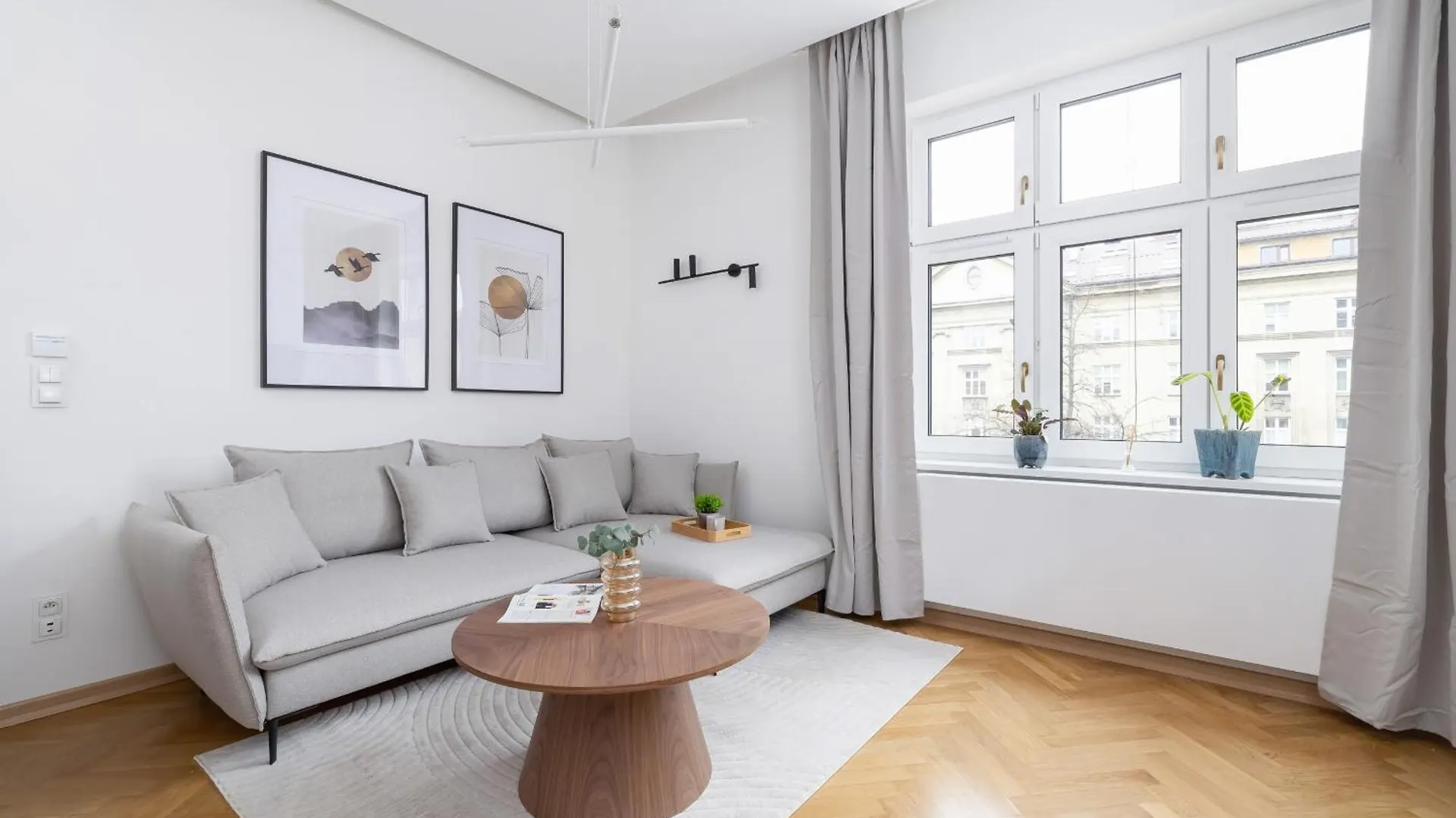 Slowackiego Elegant Apartment Krakow By Noclegi Renters Poland