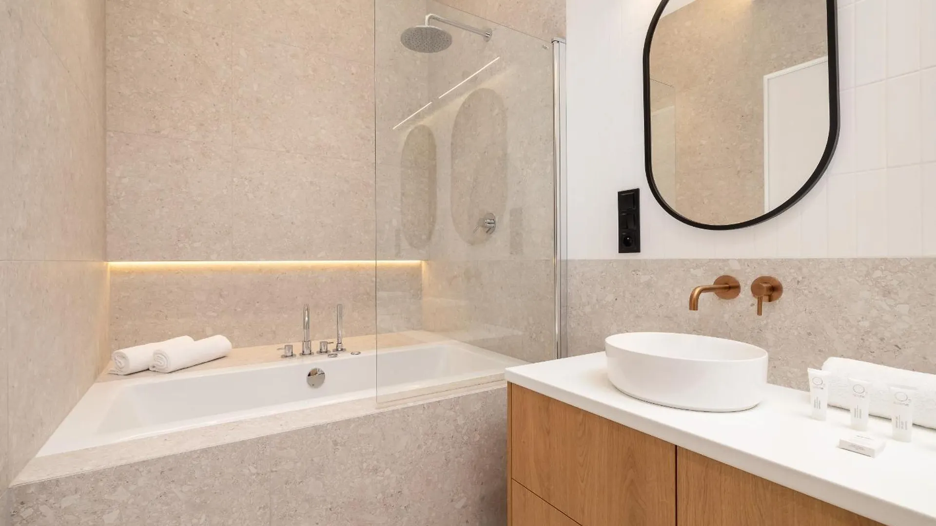 Slowackiego Elegant Apartment Krakow By Noclegi Renters